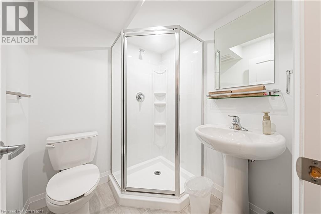 2 Heath Street, Hamilton, Ontario  L8H 3Y5 - Photo 35 - 40690667
