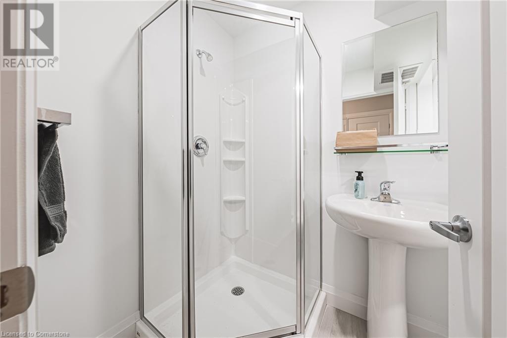 2 Heath Street, Hamilton, Ontario  L8H 3Y5 - Photo 37 - 40690667