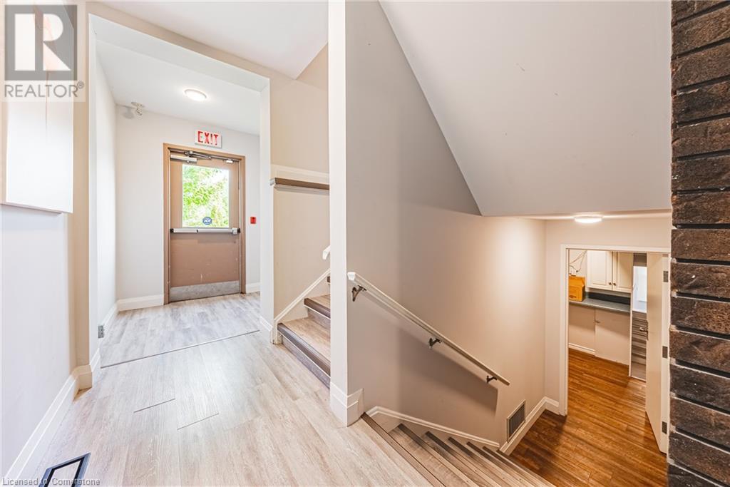 2 Heath Street, Hamilton, Ontario  L8H 3Y5 - Photo 38 - 40690667