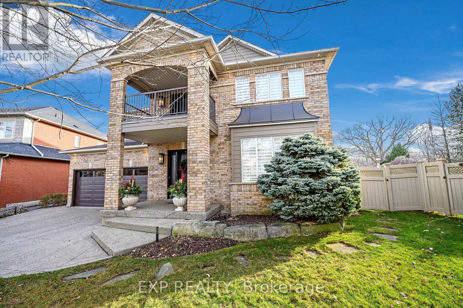 2476 Hemmford Drive, Oakville, Ontario  L6M 4R6 - Photo 2 - W11926431