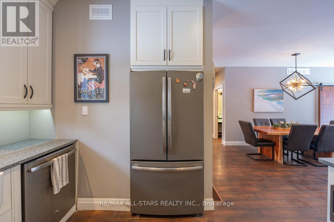 316 1/2 Riverside Drive, Kawartha Lakes (Bobcaygeon), Ontario  K0M 1A0 - Photo 13 - X11891966