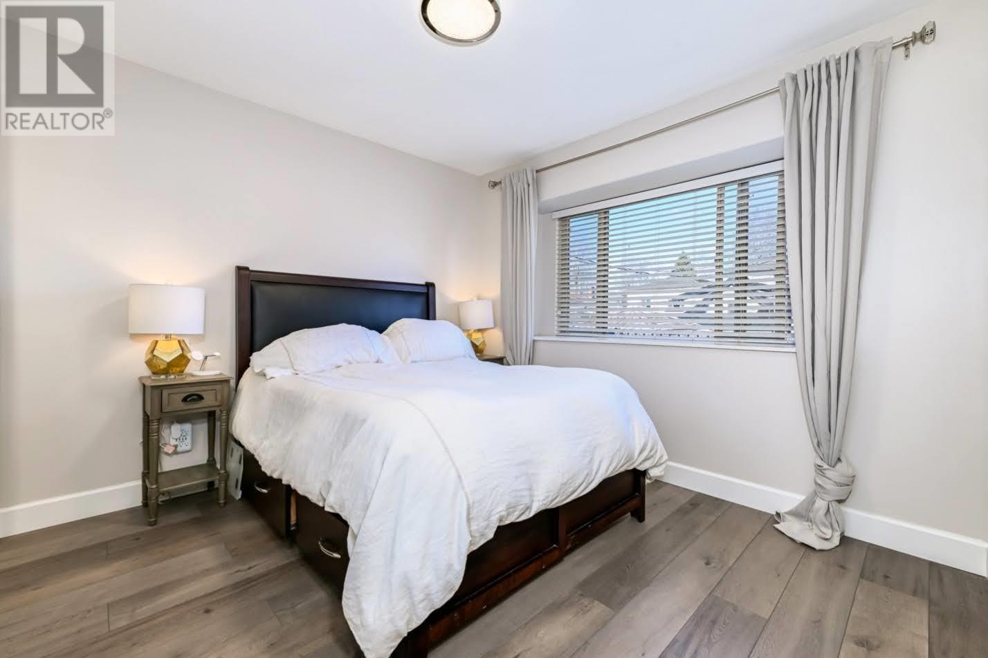 Listing Picture 14 of 30 : 795 E 52ND AVENUE, Vancouver / 溫哥華 - 魯藝地產 Yvonne Lu Group - MLS Medallion Club Member