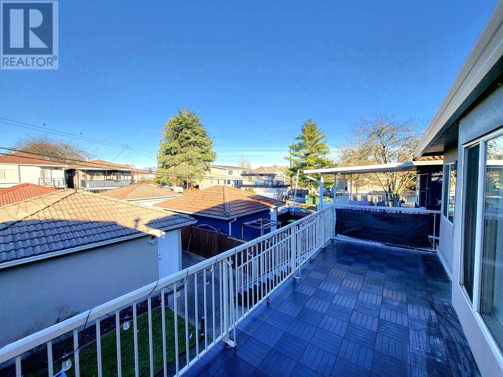 Listing Picture 28 of 30 : 795 E 52ND AVENUE, Vancouver / 溫哥華 - 魯藝地產 Yvonne Lu Group - MLS Medallion Club Member