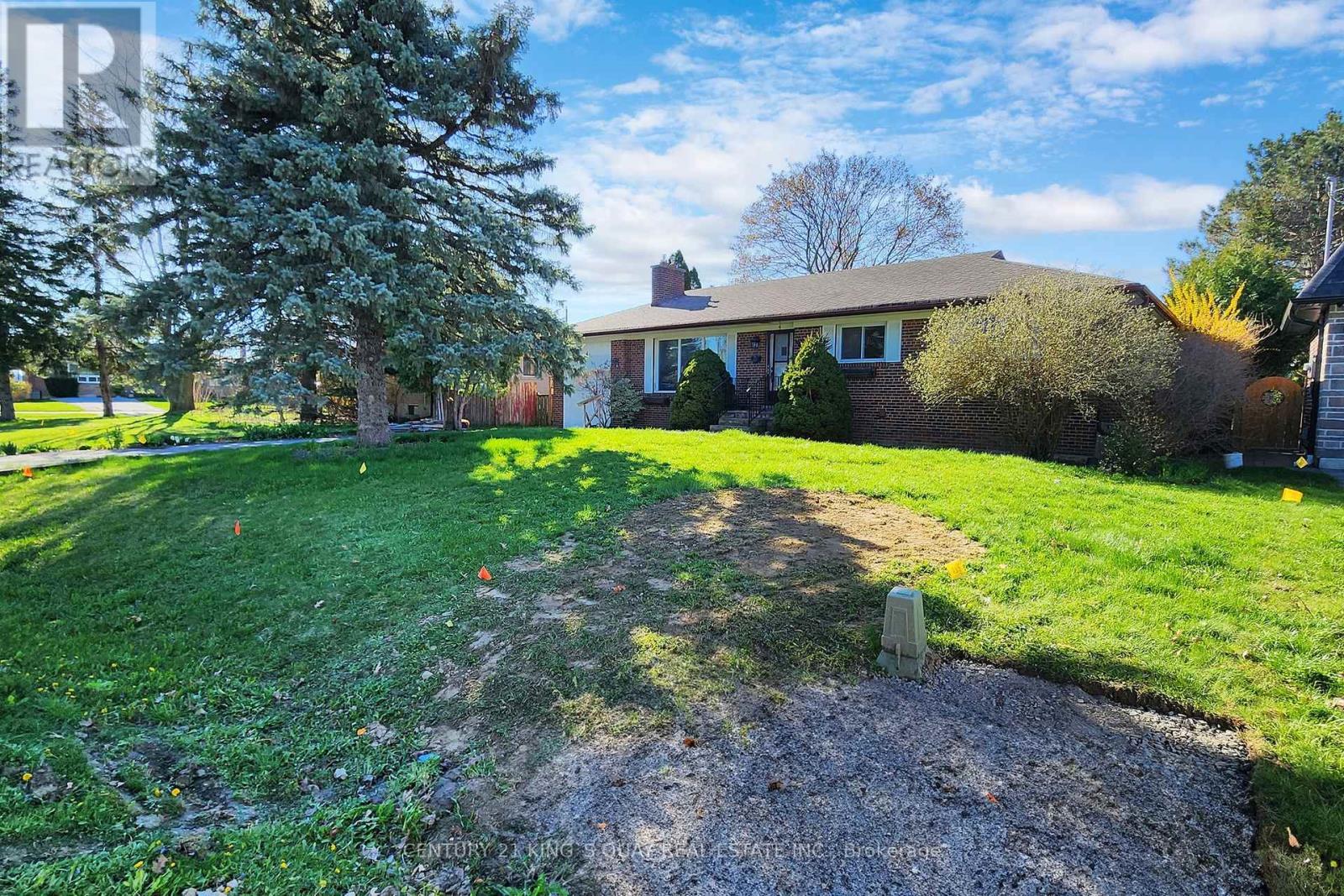 Property at 4 HONEYBOURNE CRESCENT image 2