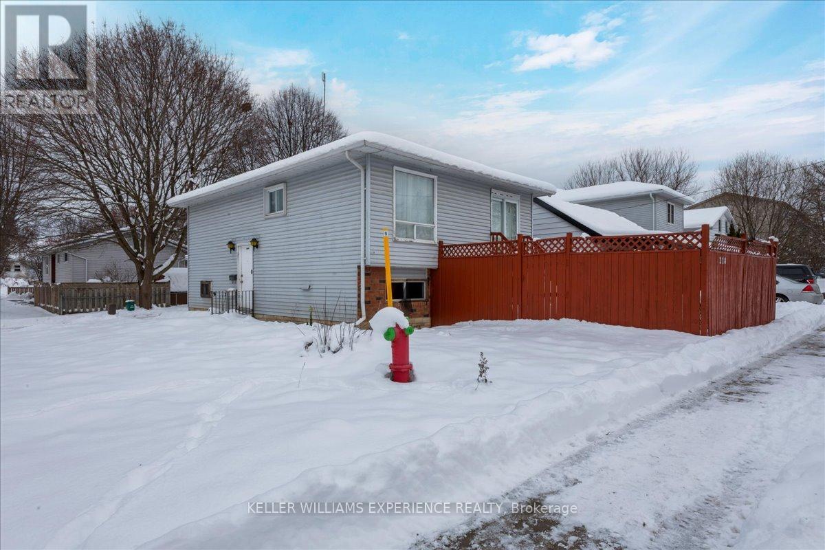 Upper - 218 Hilda Street, Orillia, Ontario  L3V 1J1 - Photo 13 - S11926606