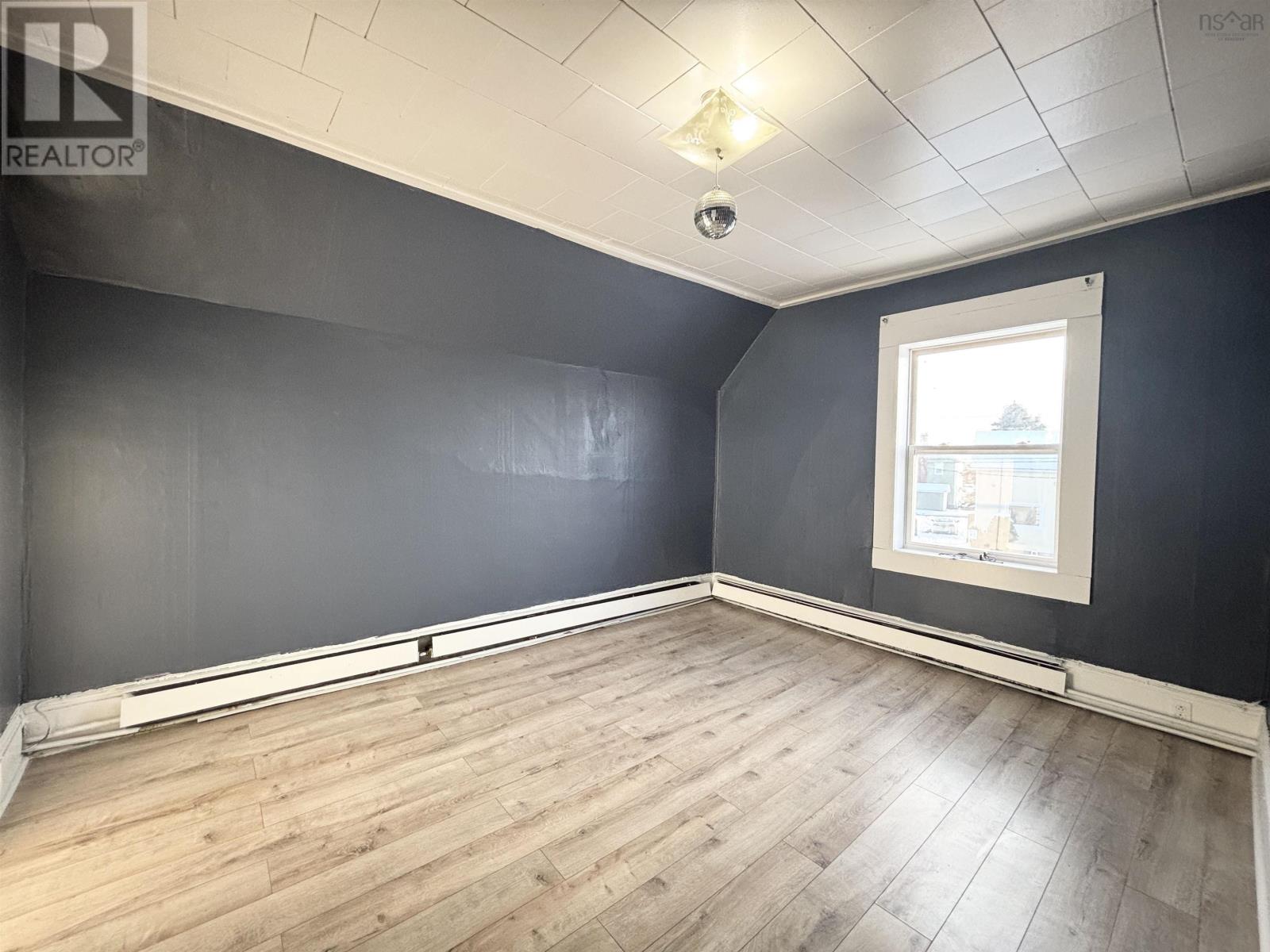 7 May Street, Glace Bay, Nova Scotia  B1A 3G6 - Photo 15 - 202501018