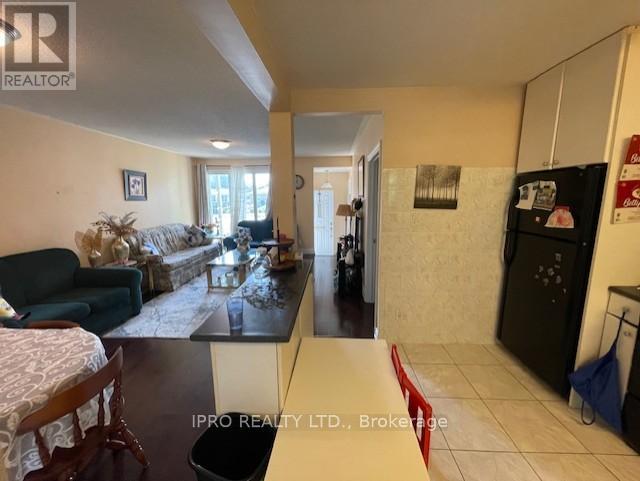 469 Third Line, Oakville, Ontario  L6L 4A6 - Photo 13 - W11926620