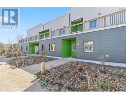 201 3-25 Treehouse Lane, Bridgewater, Ca