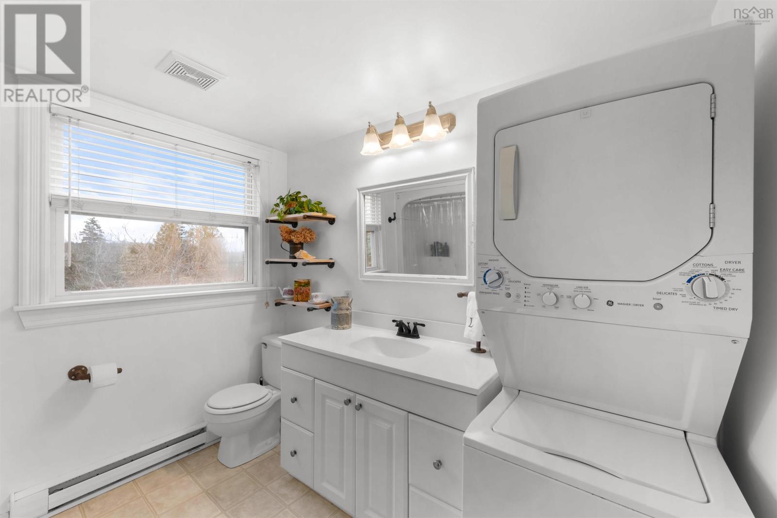 11377 Peggys Cove Road, Seabright, Nova Scotia  B3Z 2Z3 - Photo 42 - 202501026