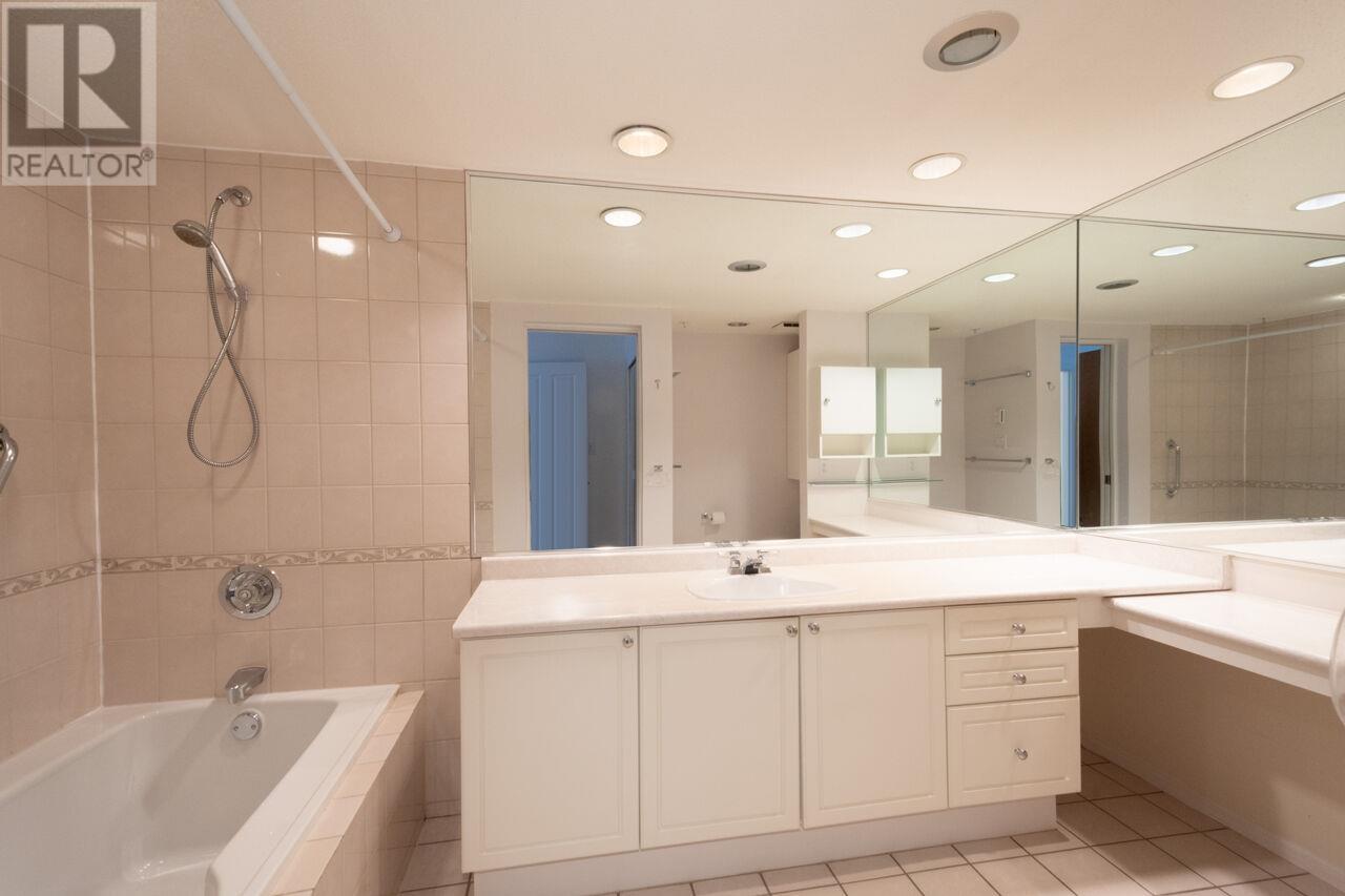 305 3670 Banff Court, North Vancouver, British Columbia  V7H 2Y7 - Photo 21 - R2956943