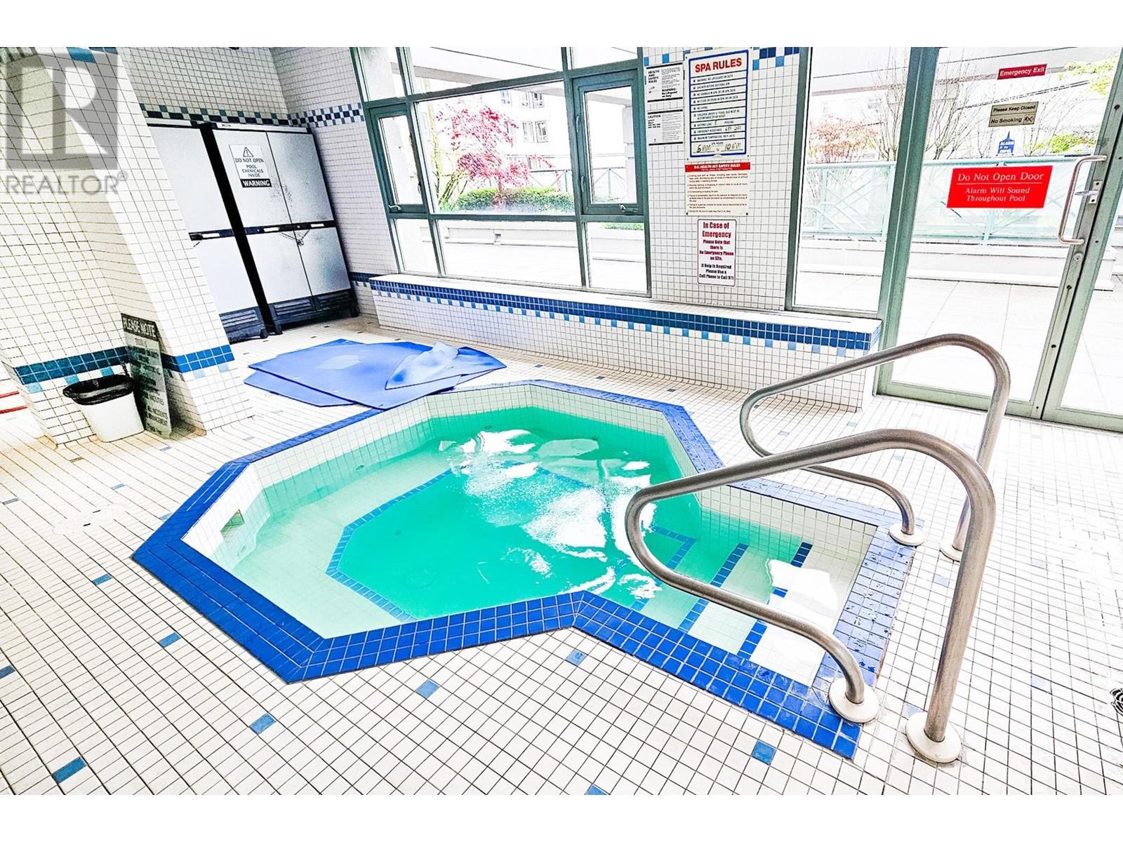 Listing Picture 10 of 17 : 1506 1188 HOWE STREET, Vancouver / 溫哥華 - 魯藝地產 Yvonne Lu Group - MLS Medallion Club Member