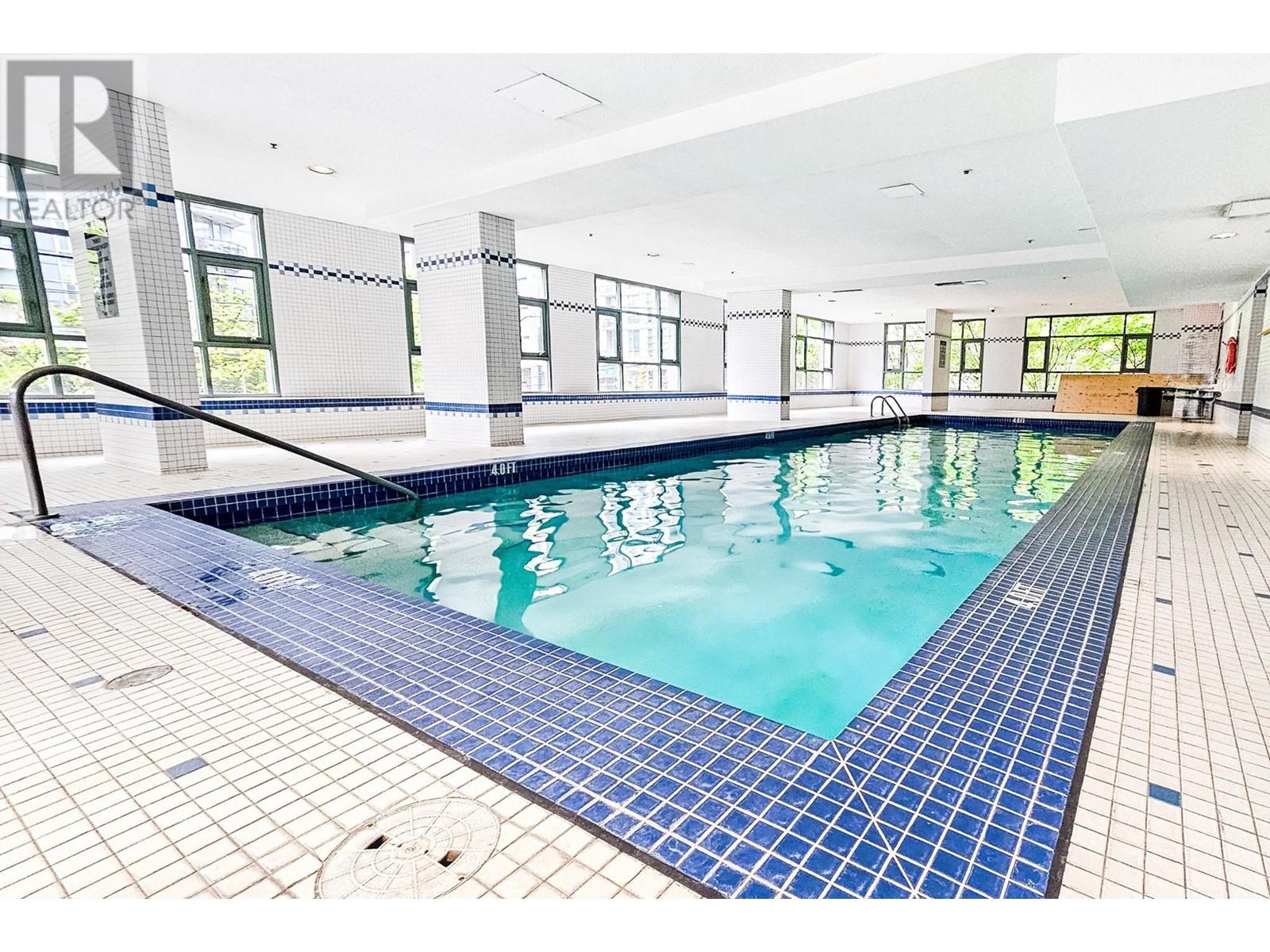 Listing Picture 11 of 17 : 1506 1188 HOWE STREET, Vancouver / 溫哥華 - 魯藝地產 Yvonne Lu Group - MLS Medallion Club Member