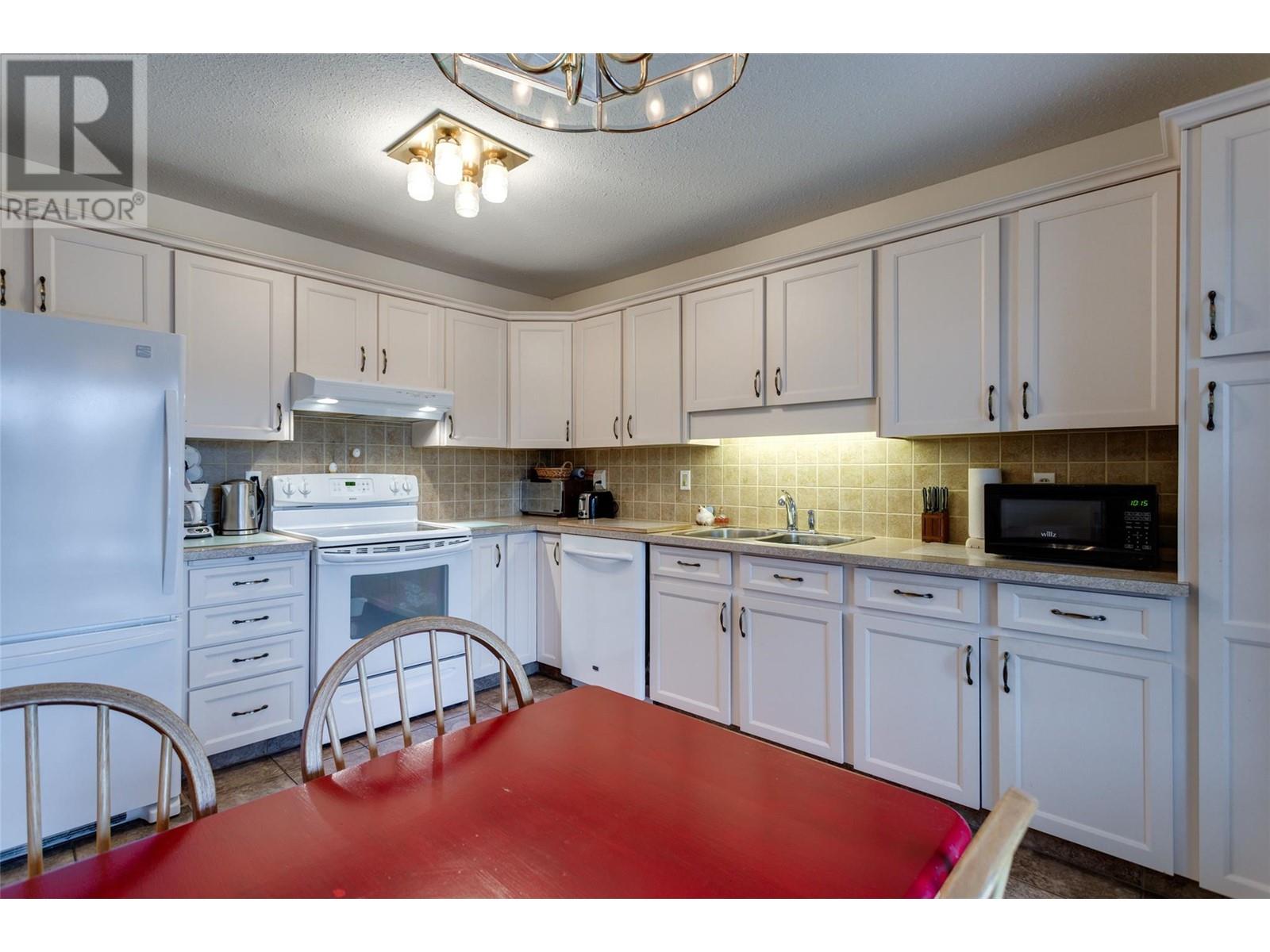 Property at 2200 Gordon Drive Unit# 33 Lot# 33 image 5