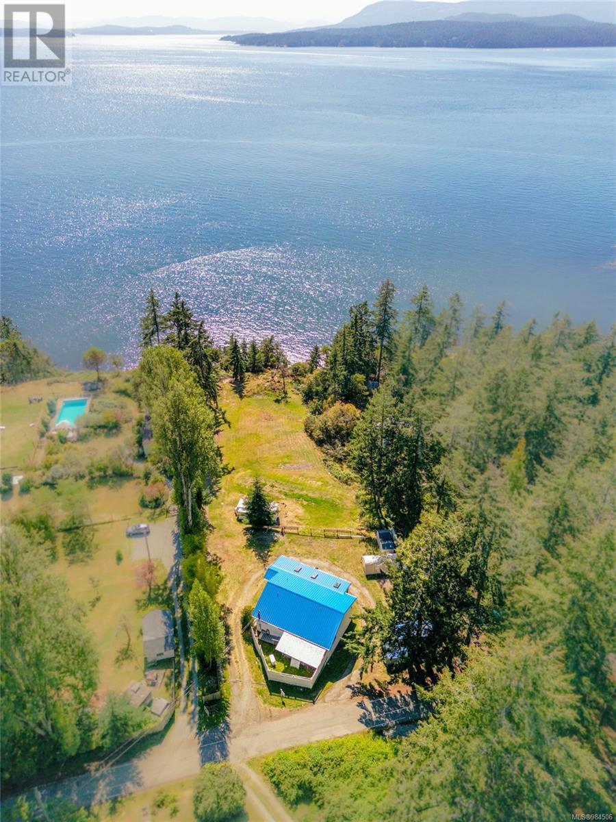Property at 1325 Mackinnon Rd image 2
