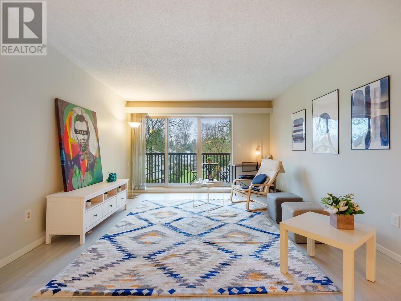 412 9857 MANCHESTER DRIVE, Burnaby