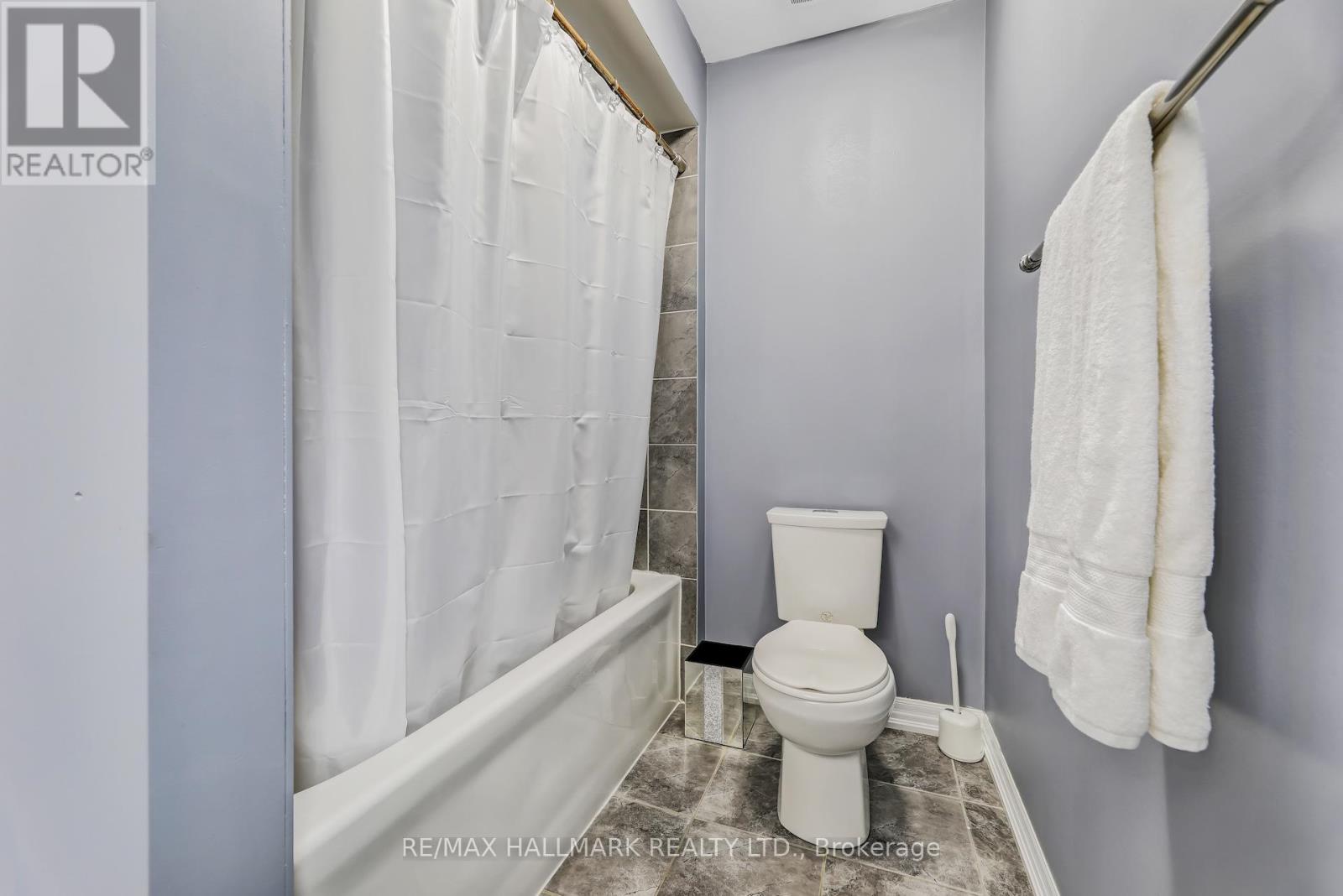 L1k 3b2 - 1770 Silverstone Crescent, Oshawa, Ontario  L1K 3B2 - Photo 33 - E11926856