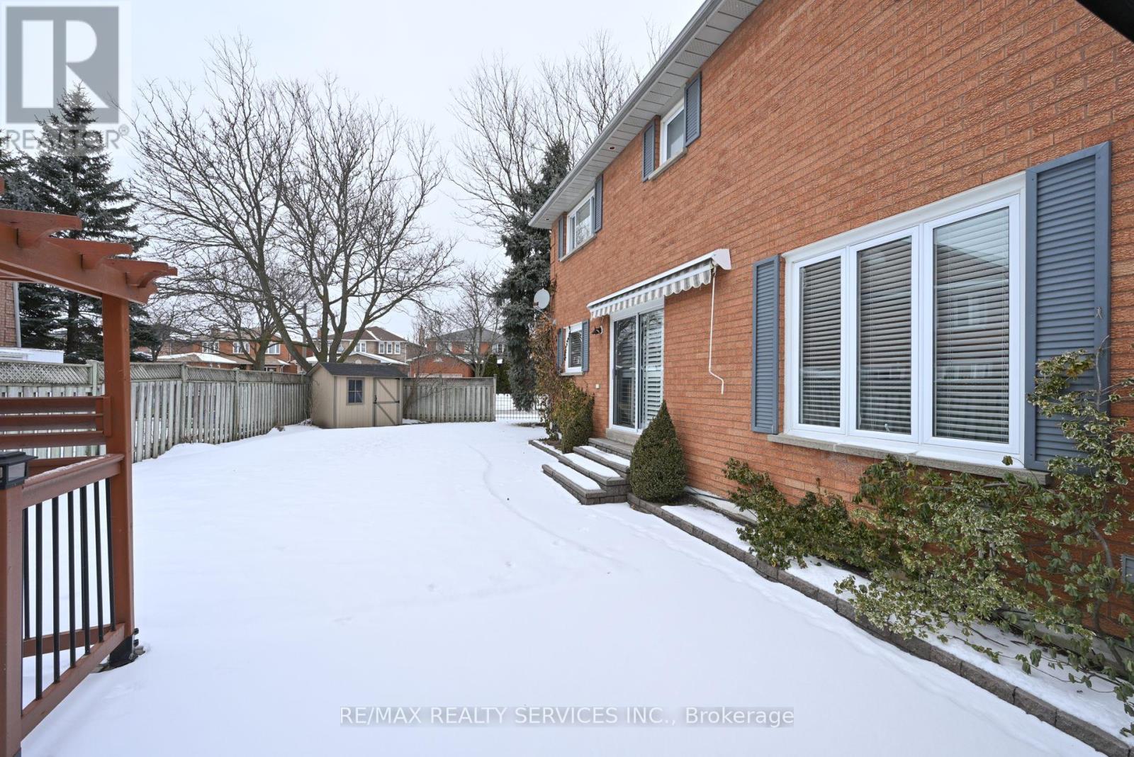 8 Michigan Avenue, Brampton, Ontario  L6Y 4N5 - Photo 34 - W11926876