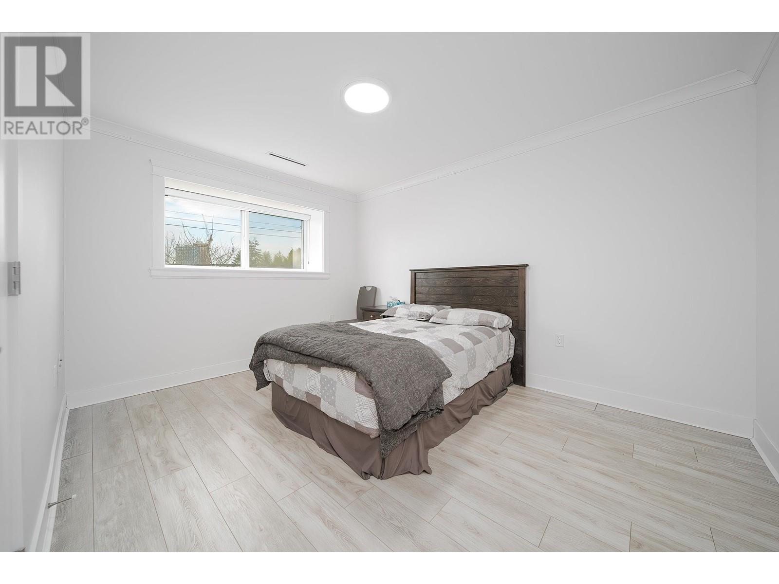 Listing Picture 12 of 23 : 5182 LORRAINE AVENUE, Burnaby / 本拿比 - 魯藝地產 Yvonne Lu Group - MLS Medallion Club Member