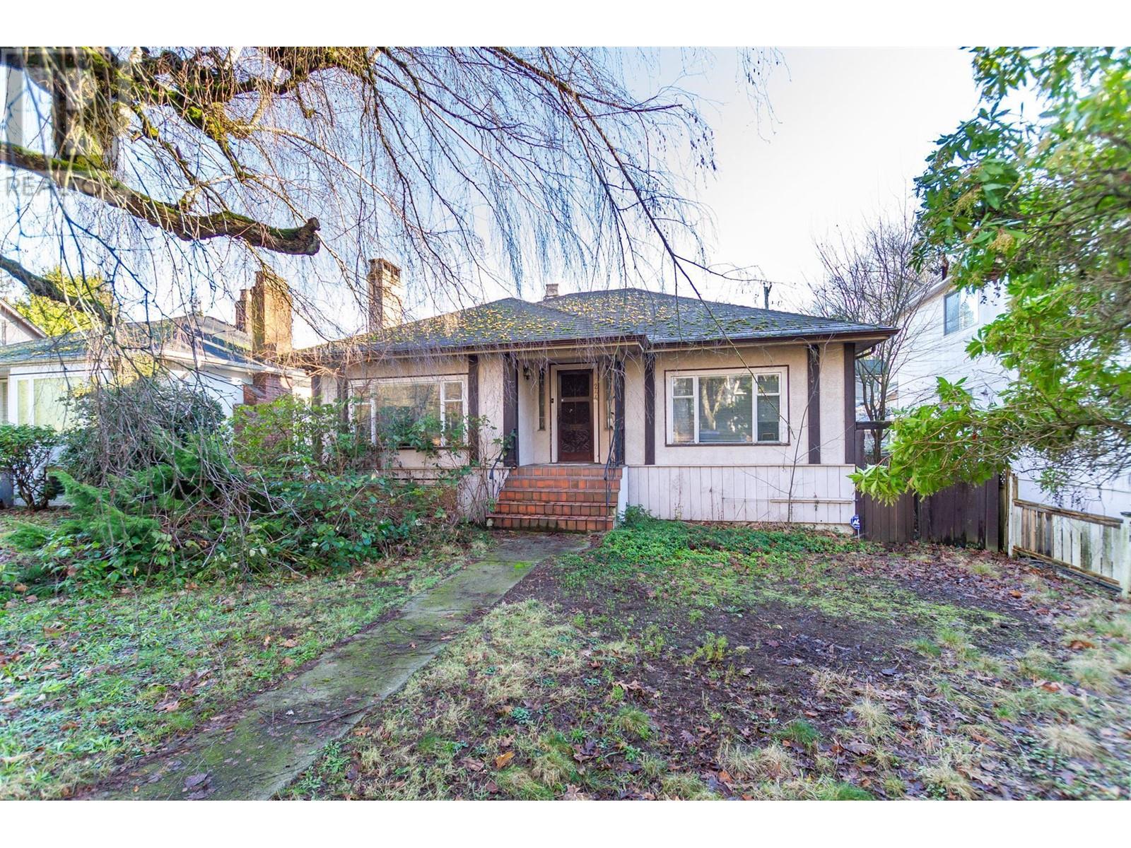 Property at 7244 GRANVILLE STREET image 1