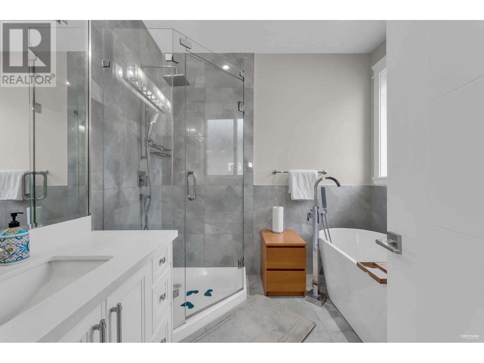 5842 Portland Street, Burnaby, British Columbia  V5J 2R8 - Photo 20 - R2955486