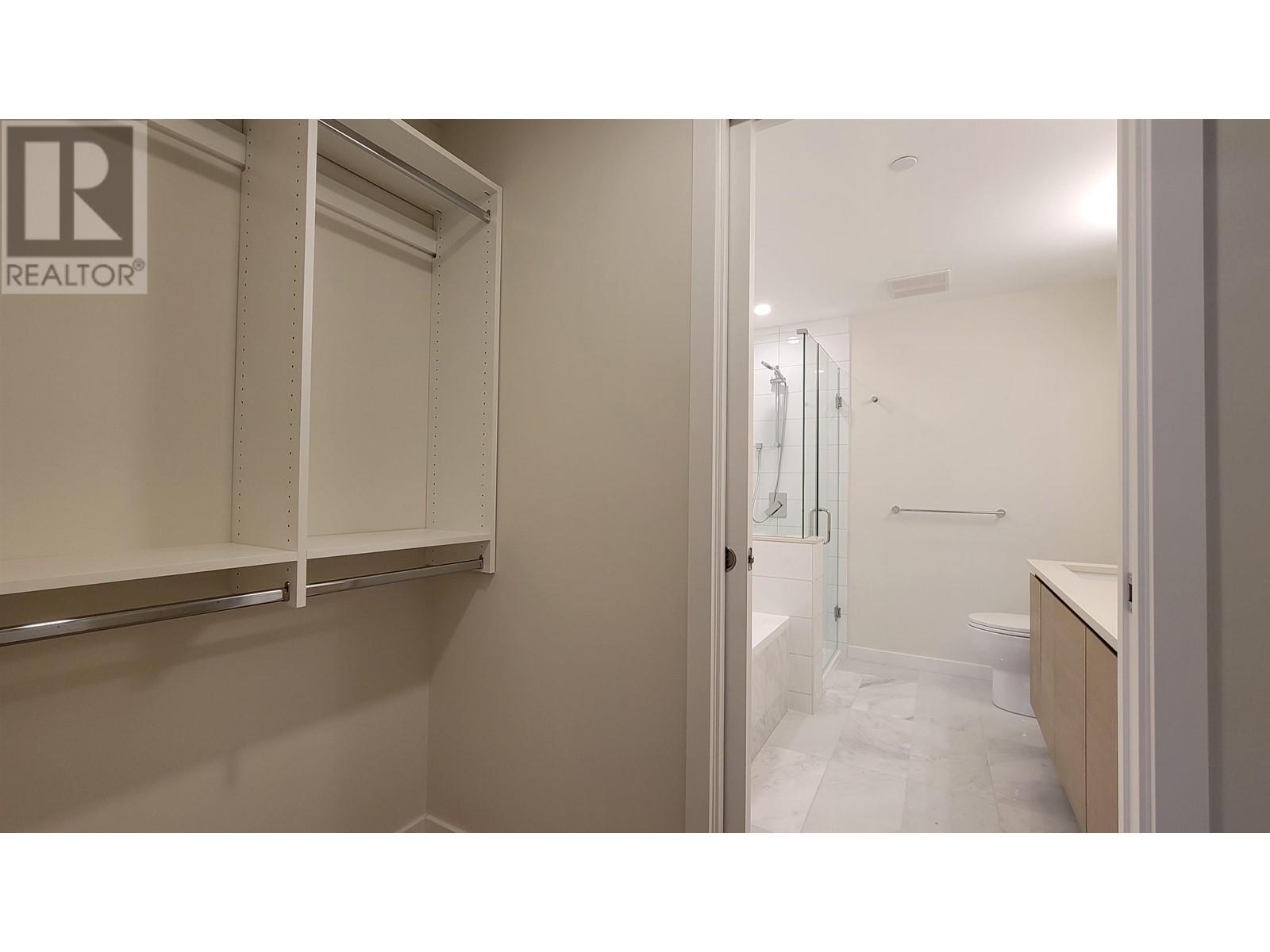 Listing Picture 24 of 40 : 4005 4168 LOUGHEED HIGHWAY, Burnaby / 本拿比 - 魯藝地產 Yvonne Lu Group - MLS Medallion Club Member