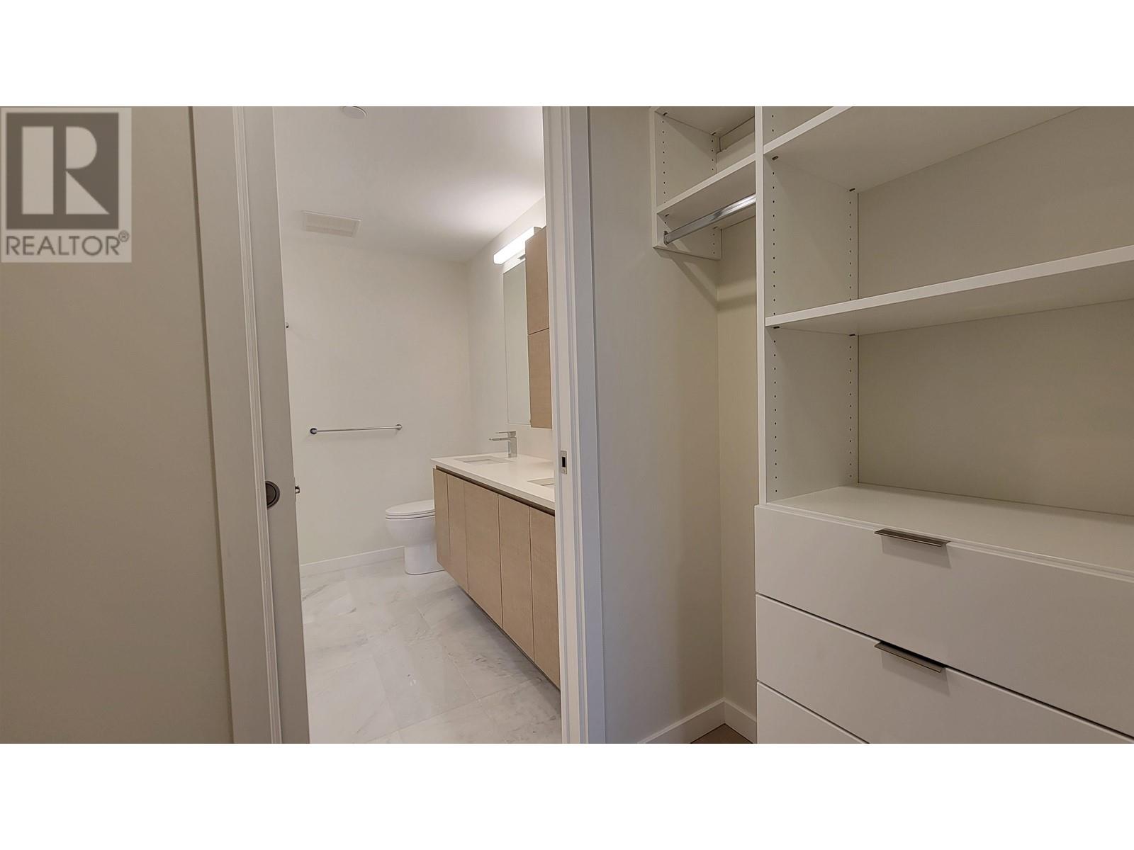 Listing Picture 23 of 40 : 4005 4168 LOUGHEED HIGHWAY, Burnaby / 本拿比 - 魯藝地產 Yvonne Lu Group - MLS Medallion Club Member