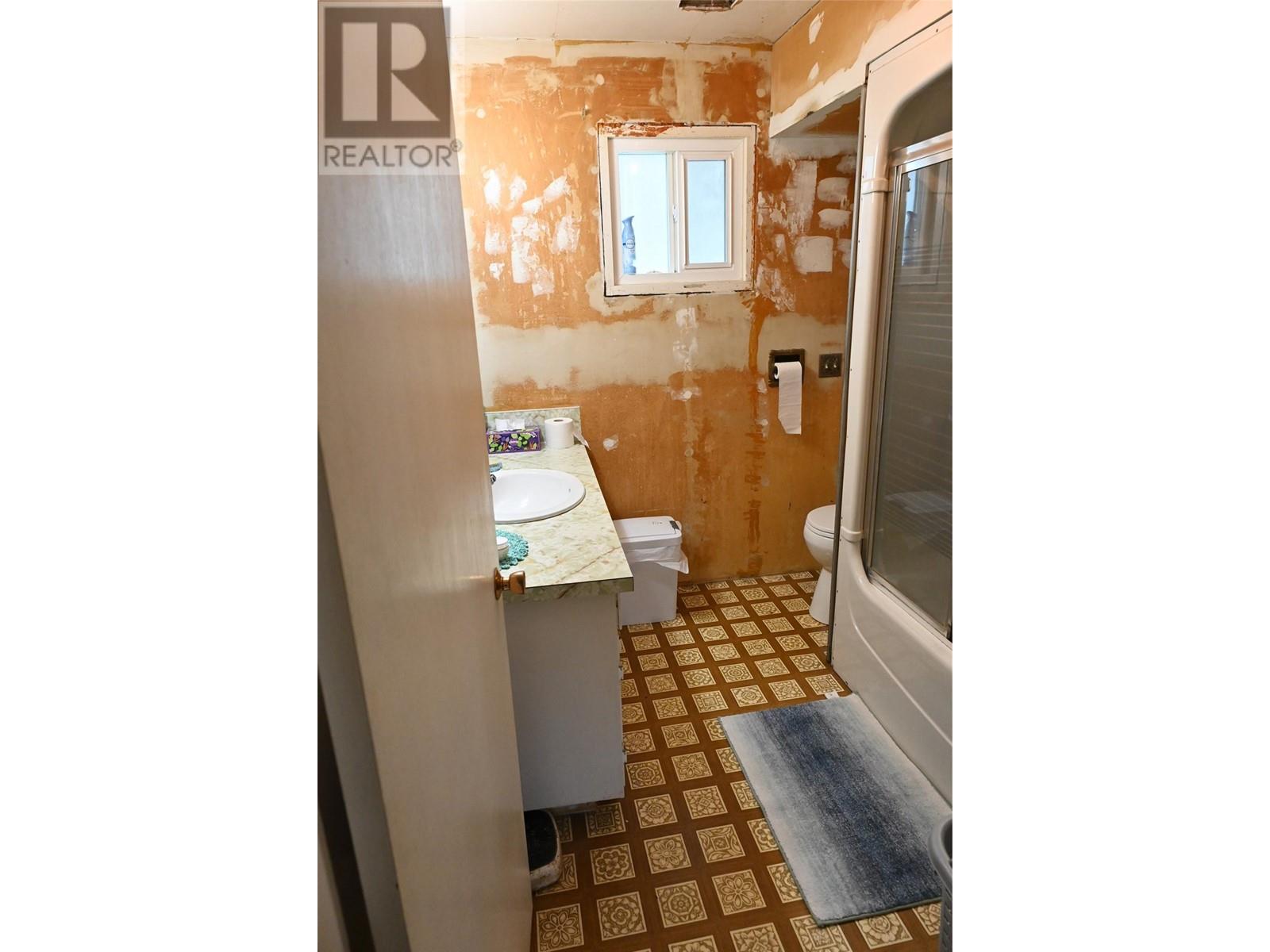 225 Cambie Road, Kelowna, British Columbia  V1X 3H9 - Photo 14 - 10332372