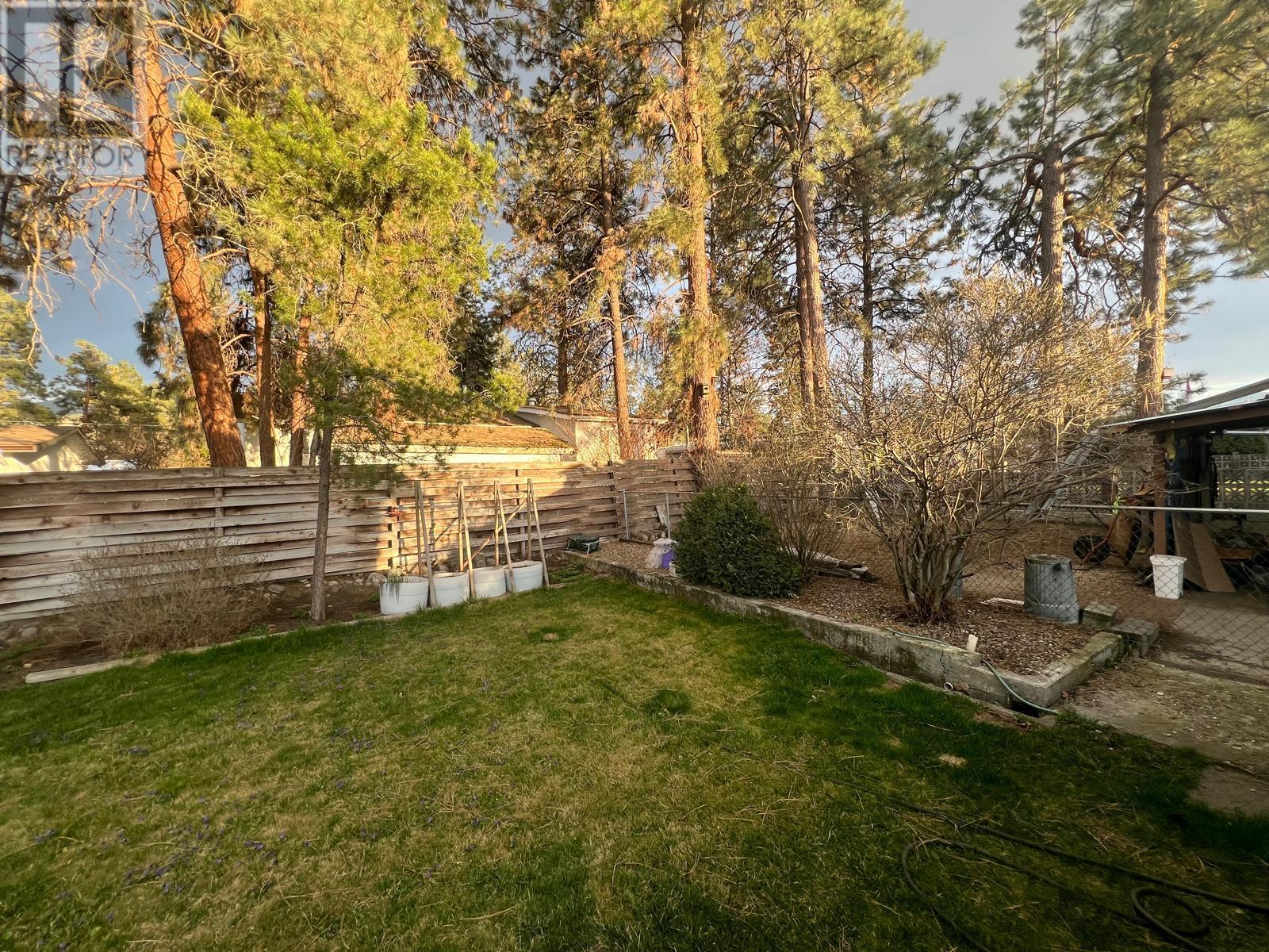 Property at 225 Cambie Road image 3