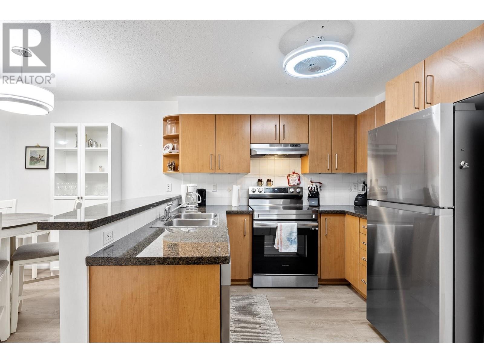 313 3388 Morrey Court, Burnaby, British Columbia  V3J 7Y5 - Photo 4 - R2957034
