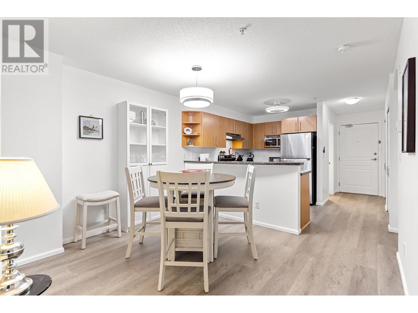 313 3388 Morrey Court, Burnaby, British Columbia  V3J 7Y5 - Photo 9 - R2957034