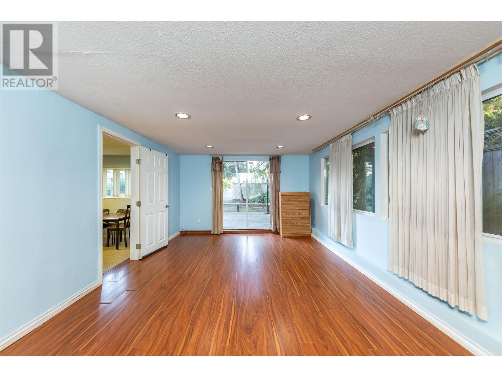 7674 Burris Street, Burnaby, British Columbia  V5E 1Z3 - Photo 6 - R2957047