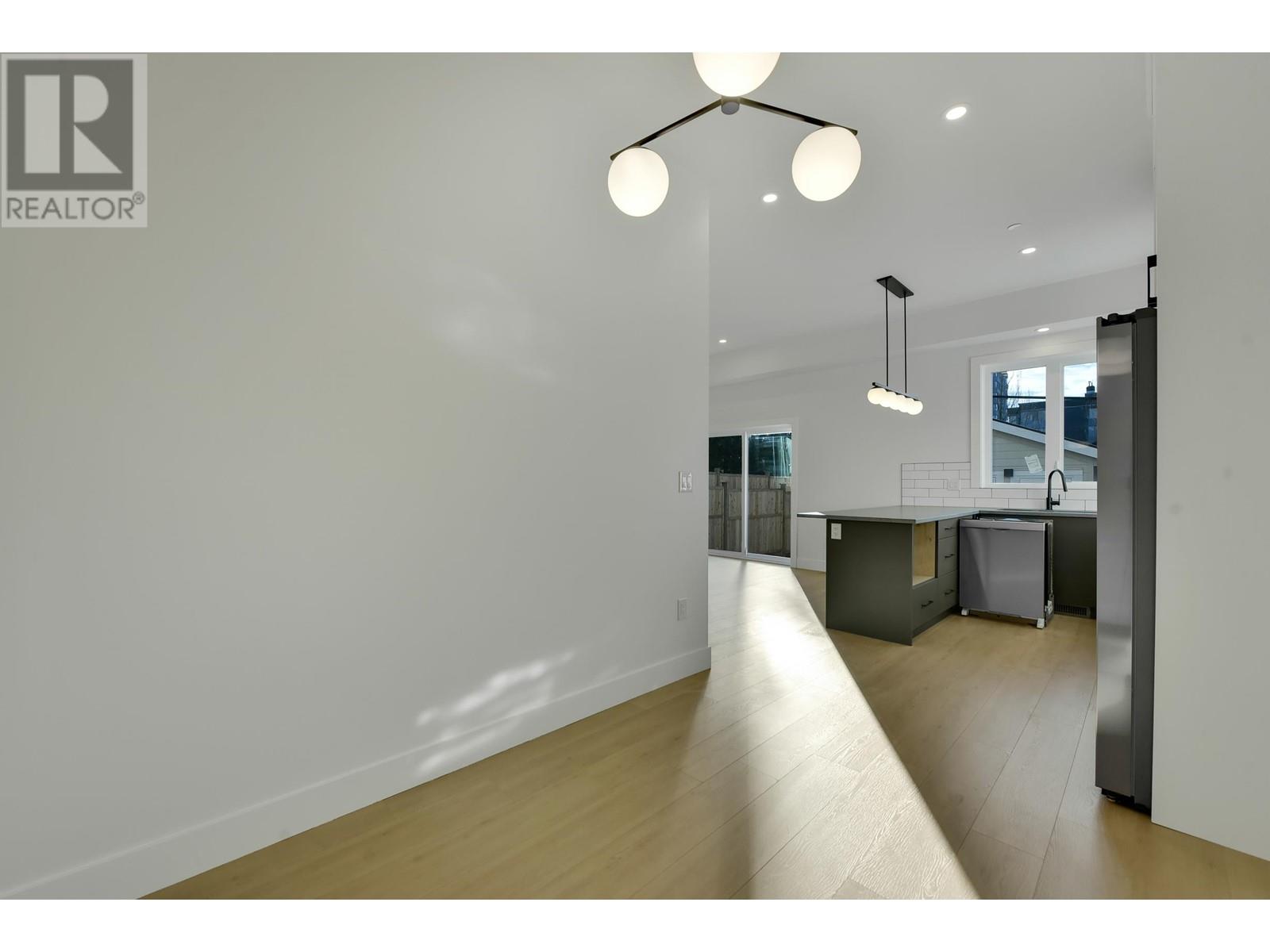 2 1436 E 1st Avenue, Vancouver, British Columbia  V5N 1A3 - Photo 9 - R2955762