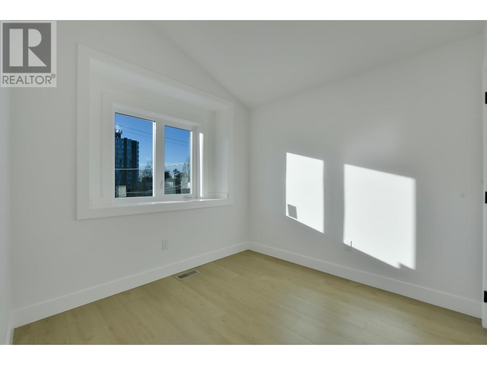 2 1436 E 1st Avenue, Vancouver, British Columbia  V5N 1A3 - Photo 13 - R2955762