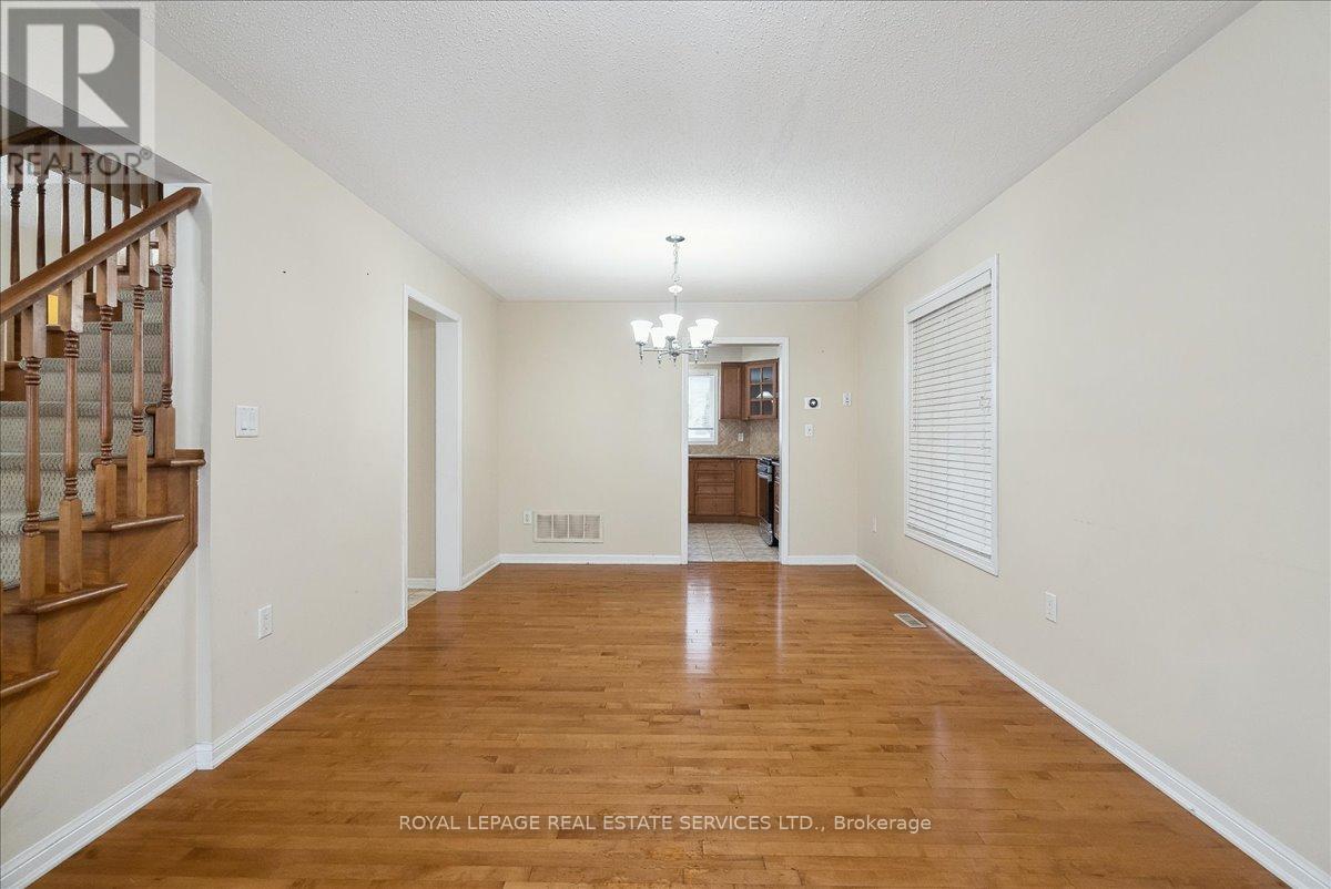 Property at 820 SPECK CROSSING image 5