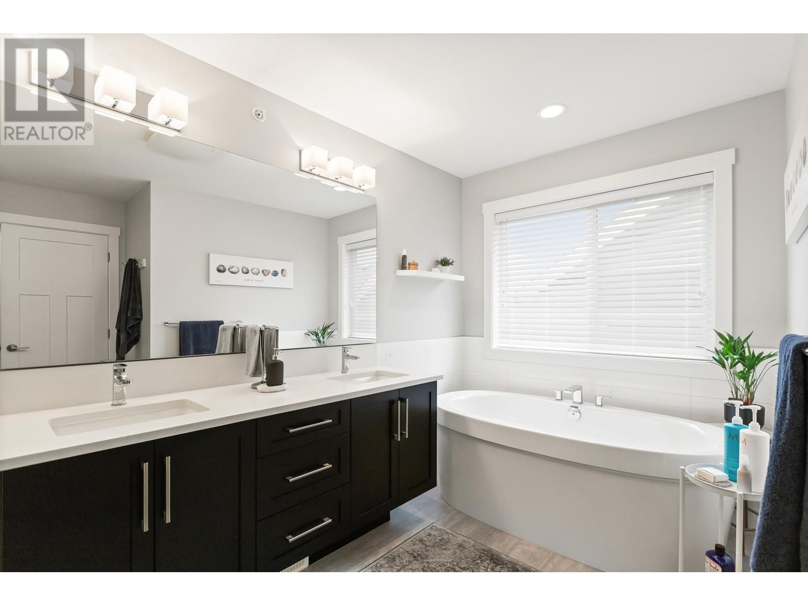 13477 Nelson Peak Drive, Maple Ridge, British Columbia  V4R 0G1 - Photo 20 - R2956758