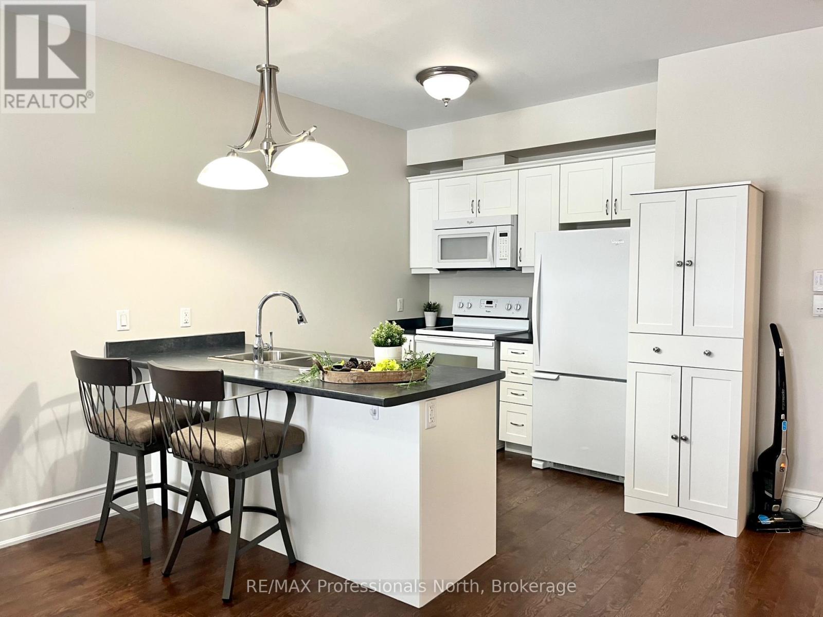 204 - 9 Newcastle Street, Minden Hills, Ontario  K0M 2K0 - Photo 7 - X11927166