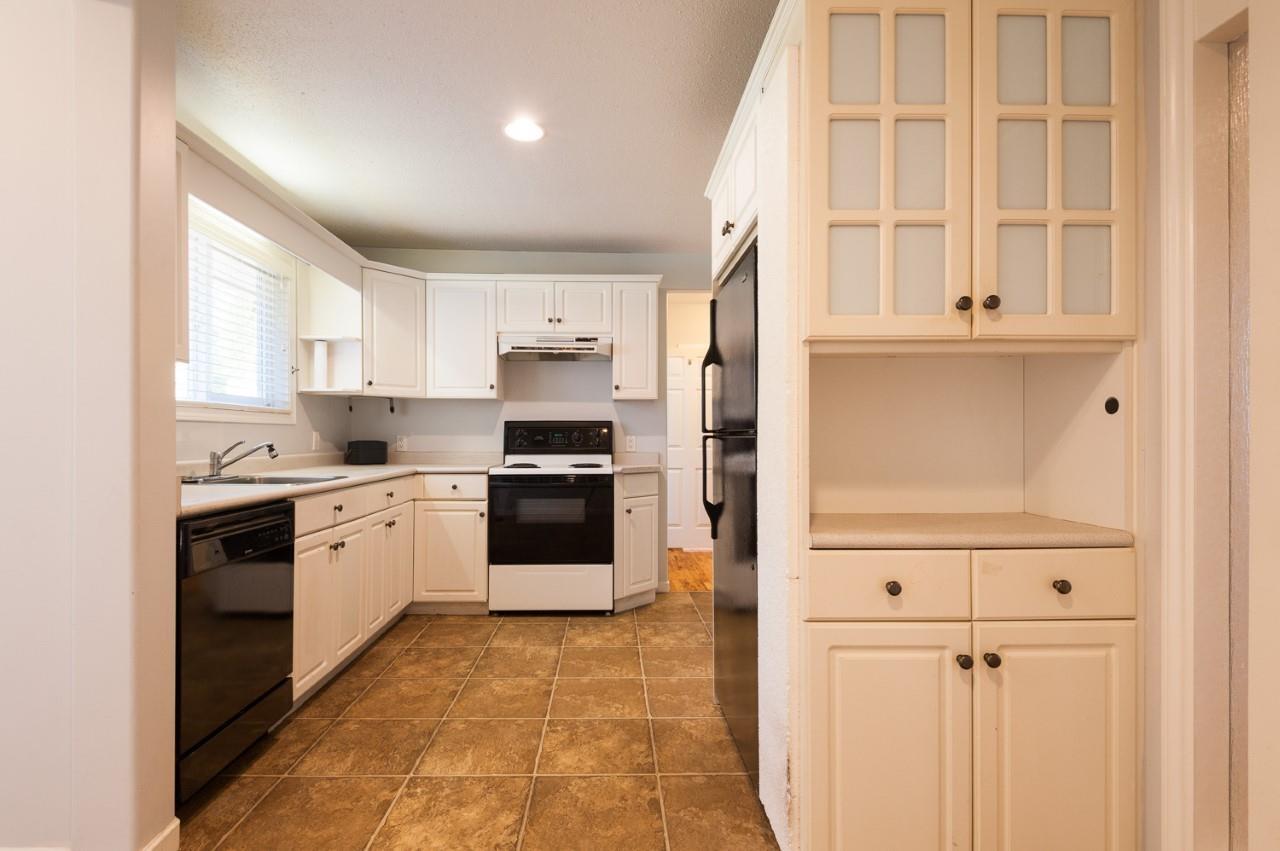 Property at 15661 ROPER AVENUE image 4