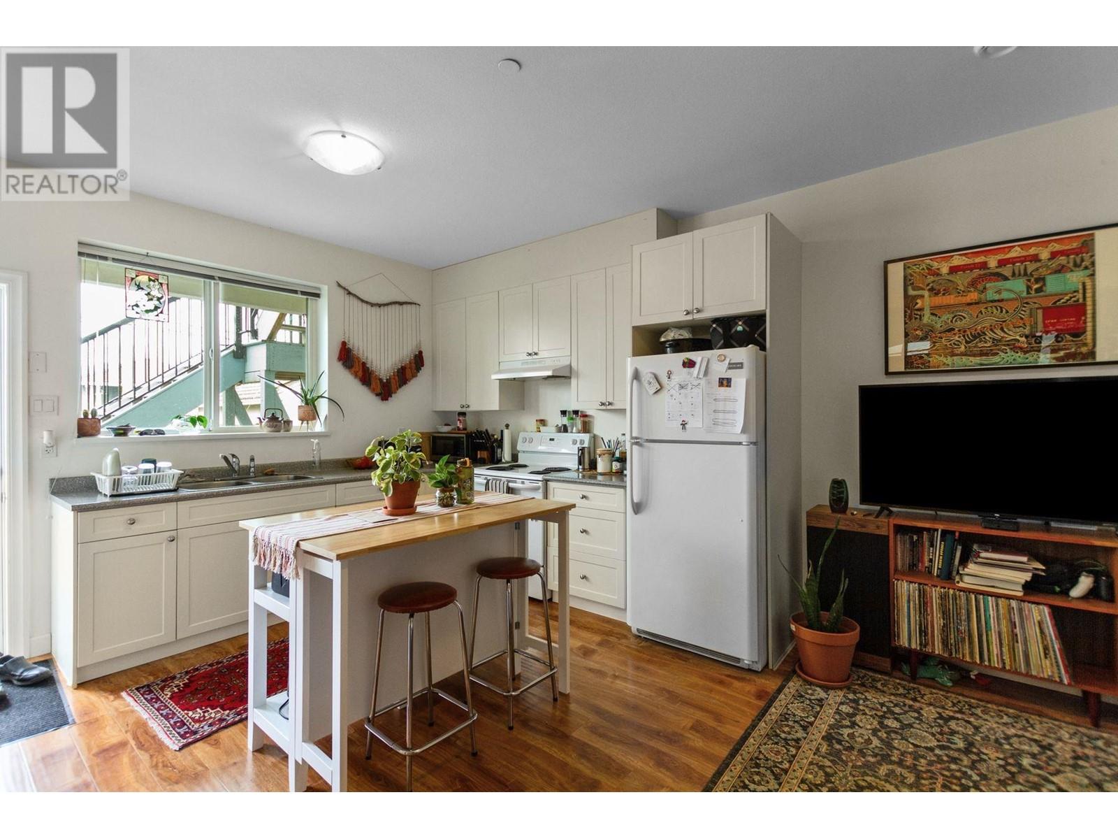 2631 Napier Street, Vancouver, British Columbia  V5K 2W7 - Photo 19 - R2955652