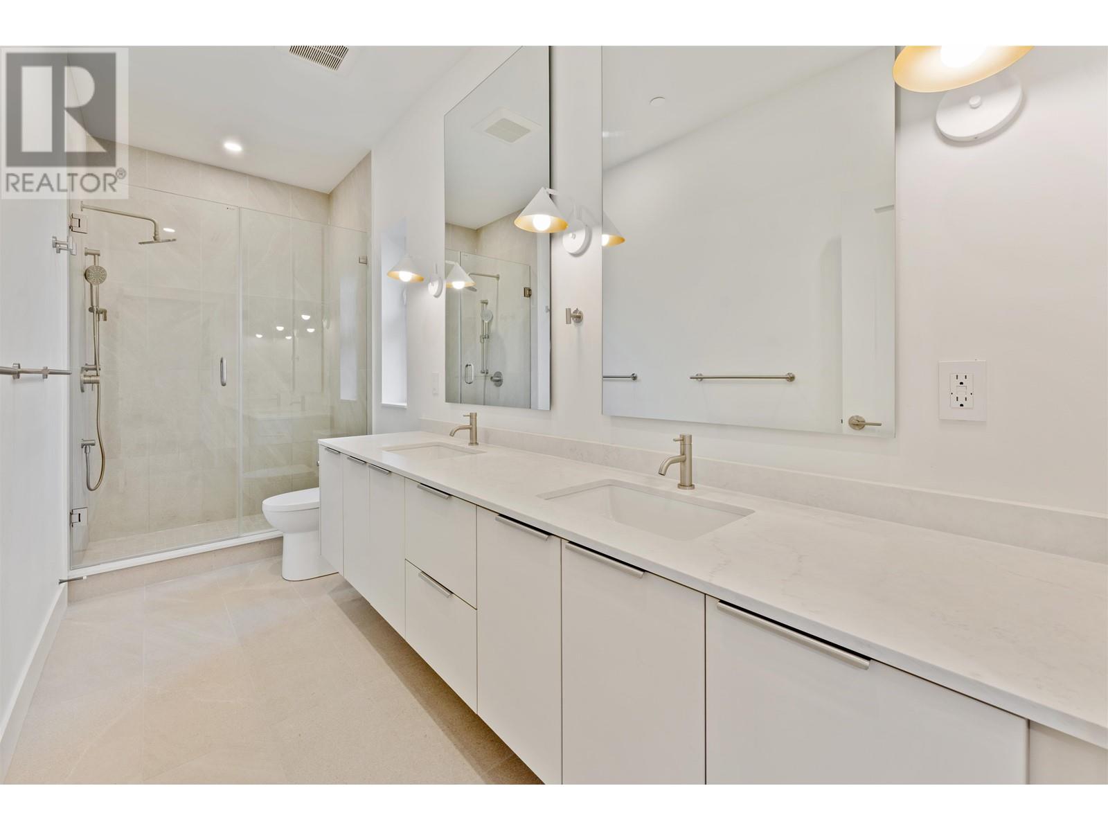 2 2241 E 8th Avenue, Vancouver, British Columbia  V5N 1V4 - Photo 11 - R2956350