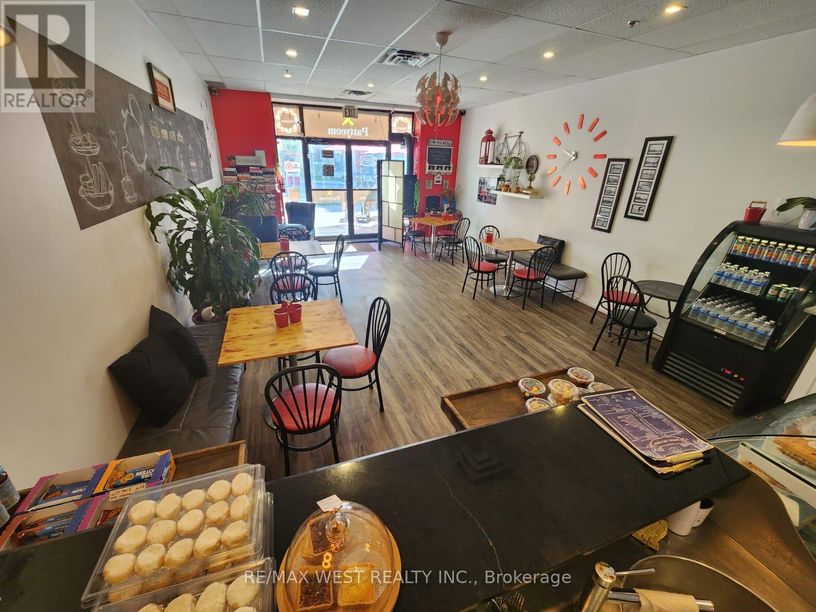 Property at 31 - 2737 KEELE STREET image 1