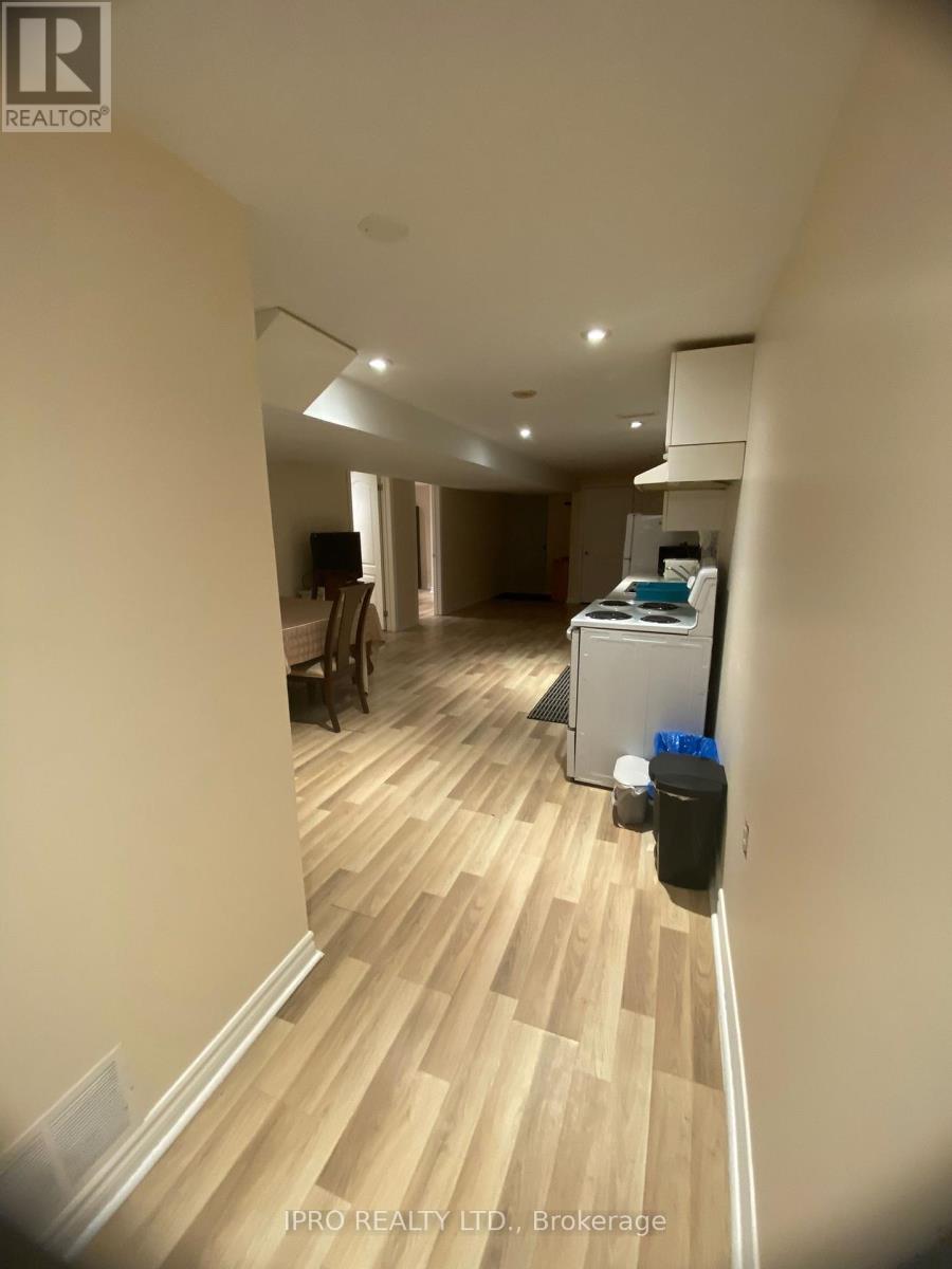 Bsmt - 18 King George Road, Toronto, Ontario  M9N 2C1 - Photo 16 - W11914762