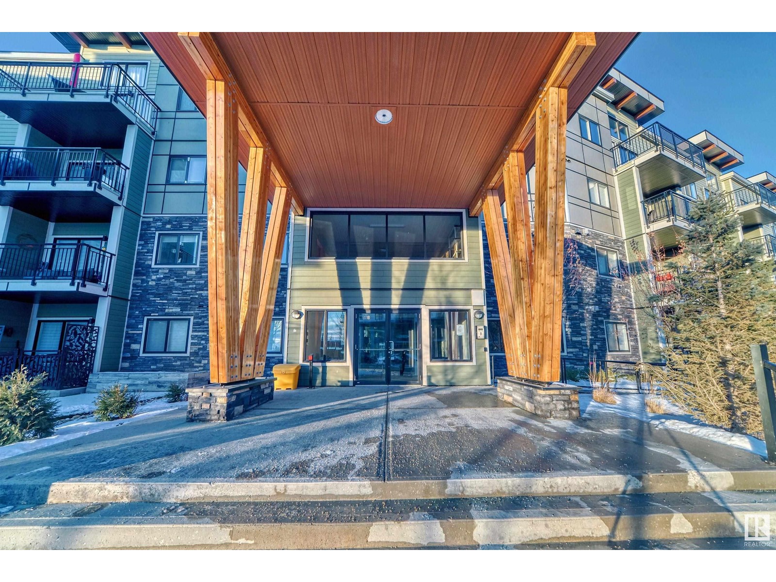 Property at #434 560 GRIESBACH PARADE PR NW image 2