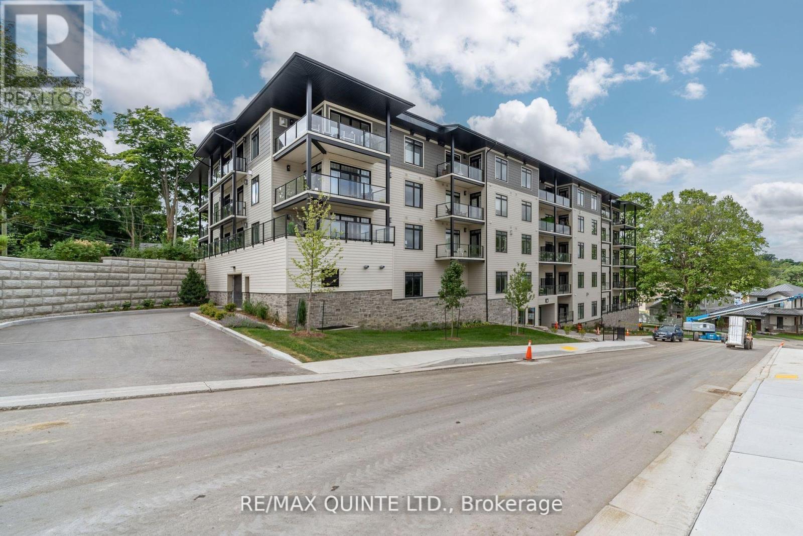 305 - 17 CLEAVE AVENUE, Prince Edward County, Ontario