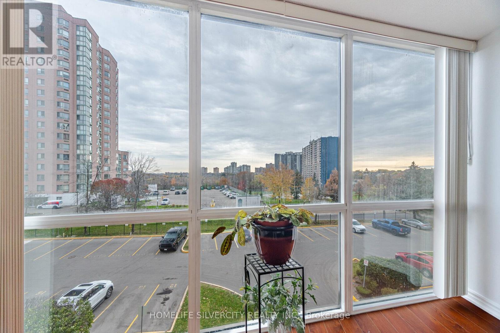 407 - 21 Markbrook Lane, Toronto, Ontario  M9V 5E4 - Photo 7 - W11927325