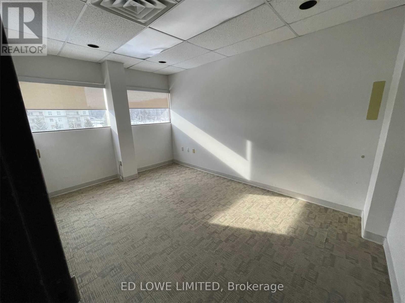 Property at 320 - 121 WELLINGTON STREET W image 5