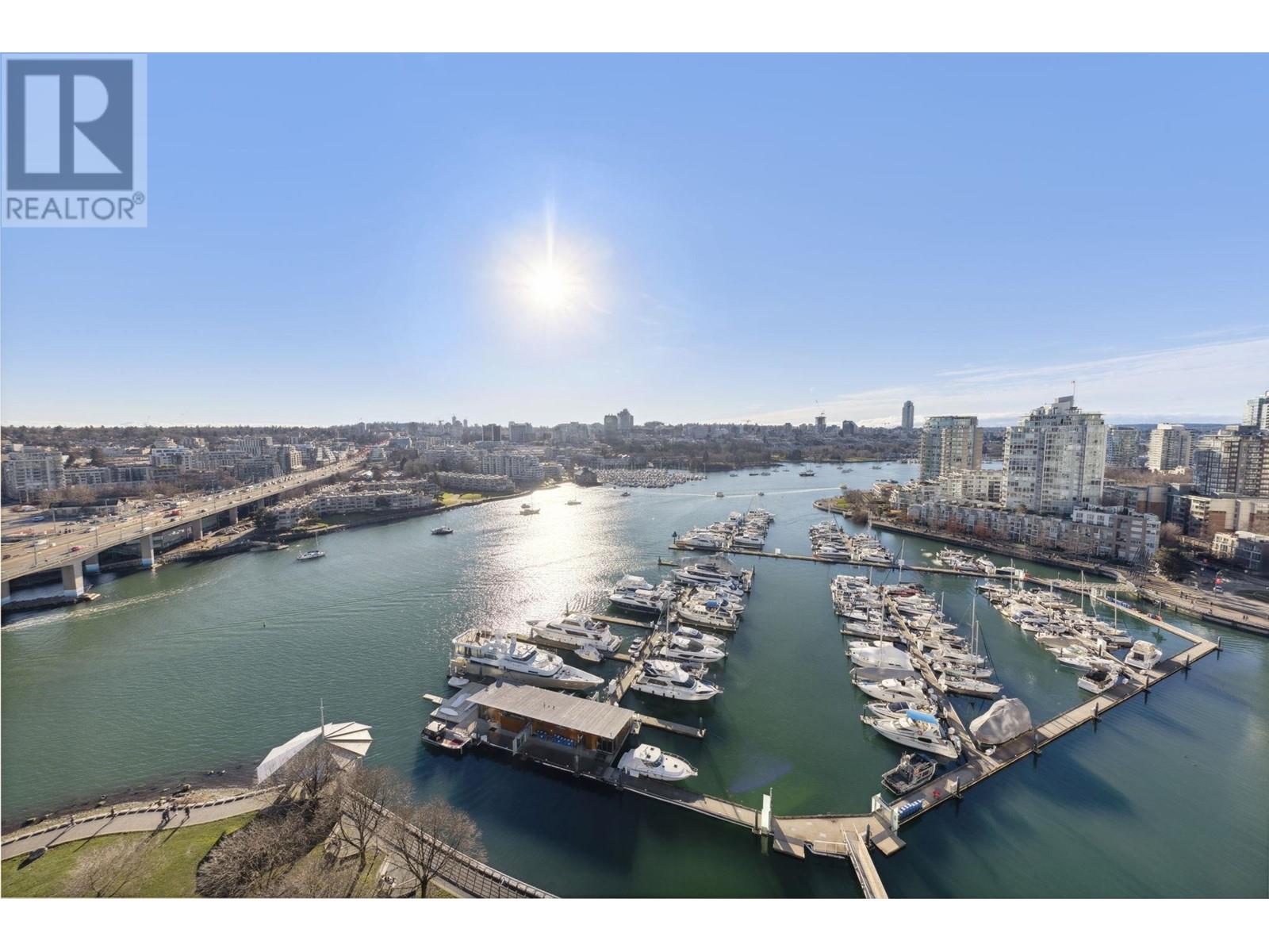 Listing Picture 2 of 33 : 2307 1033 MARINASIDE CRESCENT, Vancouver / 溫哥華 - 魯藝地產 Yvonne Lu Group - MLS Medallion Club Member