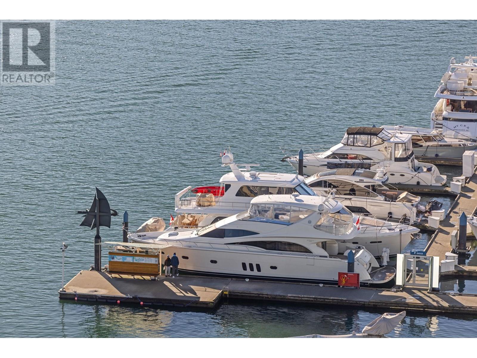 Listing Picture 32 of 33 : 2307 1033 MARINASIDE CRESCENT, Vancouver / 溫哥華 - 魯藝地產 Yvonne Lu Group - MLS Medallion Club Member