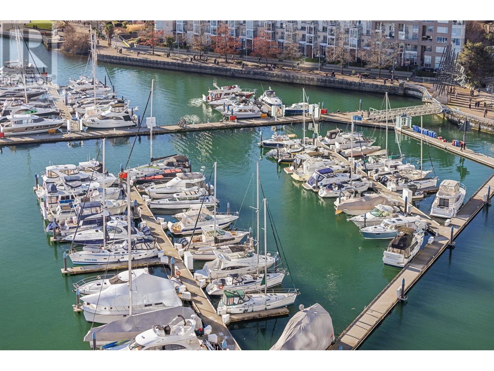 Listing Picture 4 of 33 : 2307 1033 MARINASIDE CRESCENT, Vancouver / 溫哥華 - 魯藝地產 Yvonne Lu Group - MLS Medallion Club Member