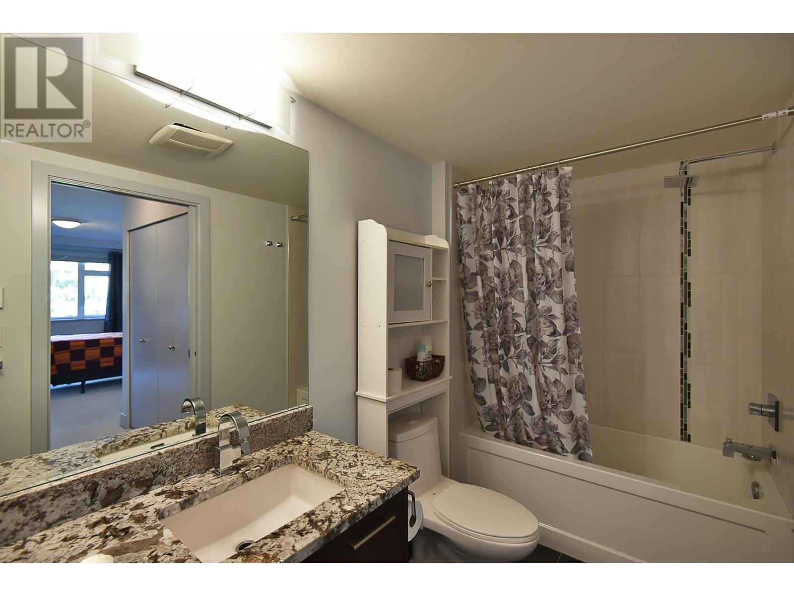309 5682 Wharf Avenue, Sechelt, British Columbia  V7Z 0J3 - Photo 11 - R2957145