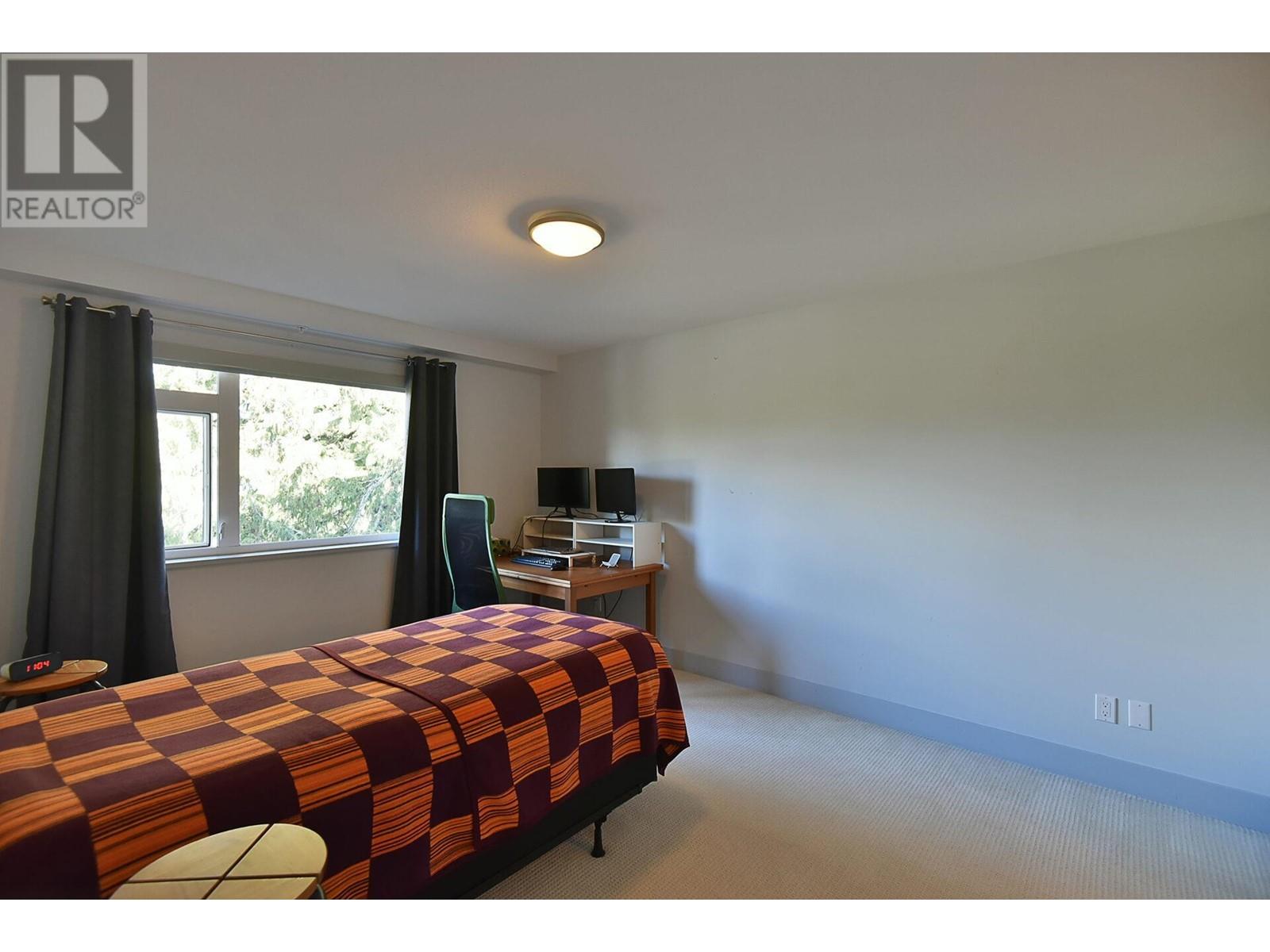 309 5682 Wharf Avenue, Sechelt, British Columbia  V7Z 0J3 - Photo 9 - R2957145